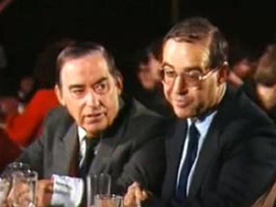 Front cover of Τρελός παπάς τους βάφτισε